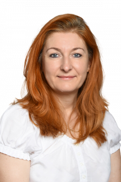Hauser Péterné Gyöngyi