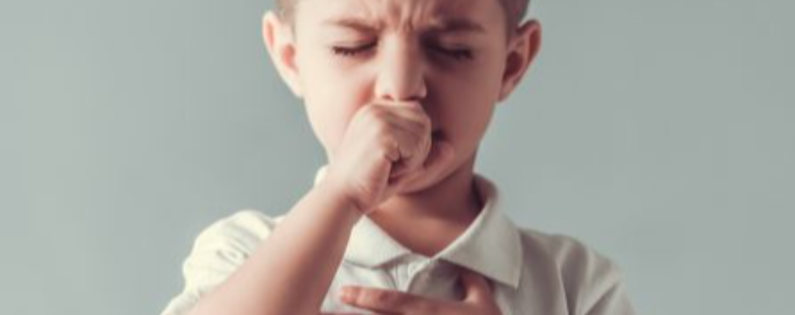 Mit lehet tenni kruppos köhögés esetén?