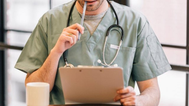 Milyen korai tünetekről ismerhető fel a COPD?