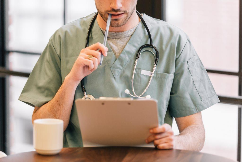 Milyen korai tünetekről ismerhető fel a COPD?